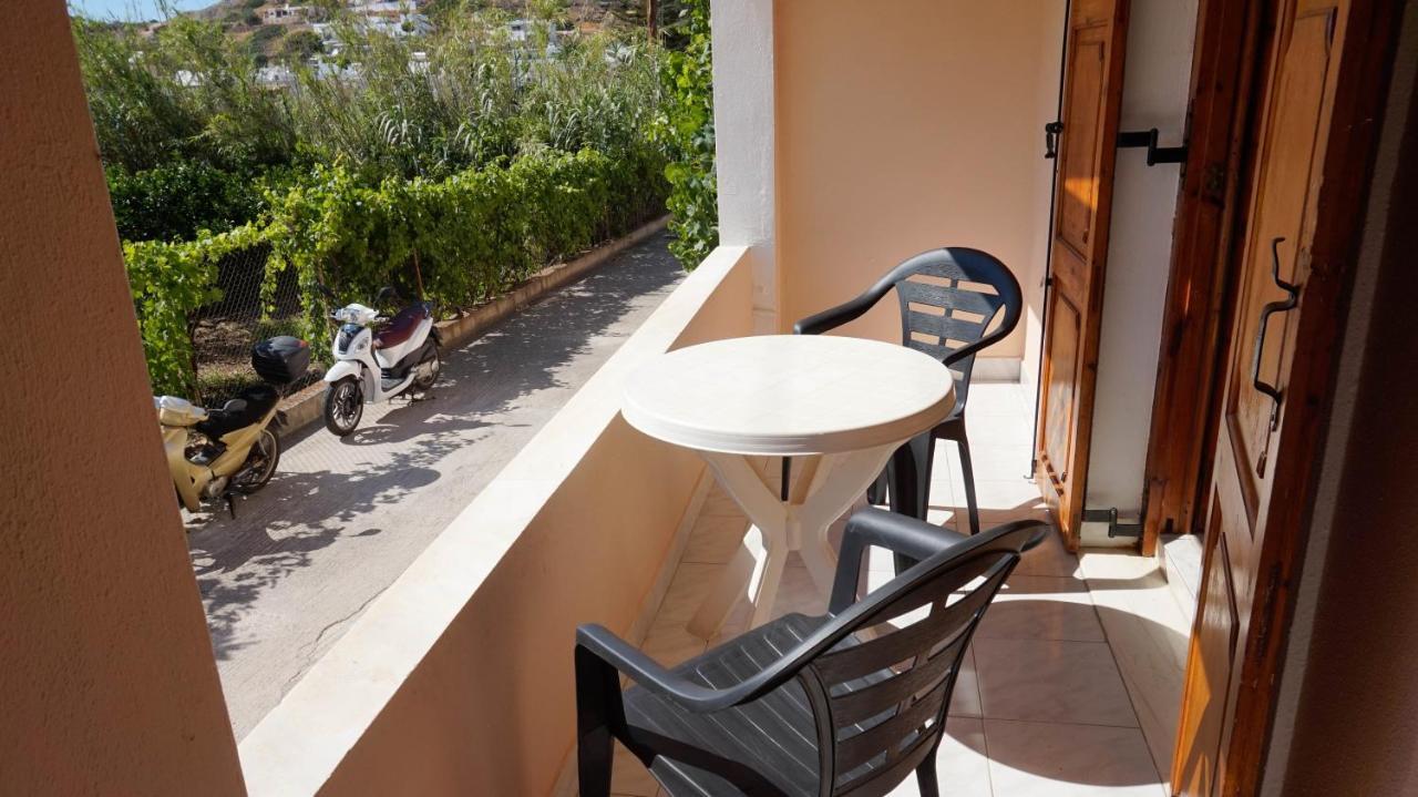 Soula Rooms Kini Buitenkant foto
