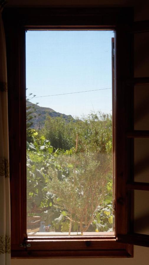 Soula Rooms Kini Buitenkant foto